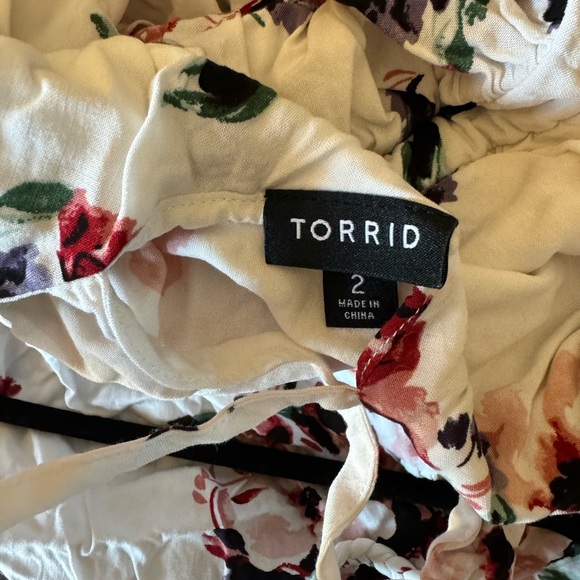 Torrid white floral maxi dress - Picture 7 of 7